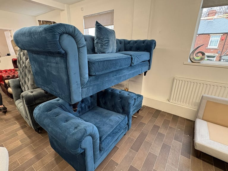 Lovely French Velvet Sofa, Armchair and Footstool. Delivery available🚛