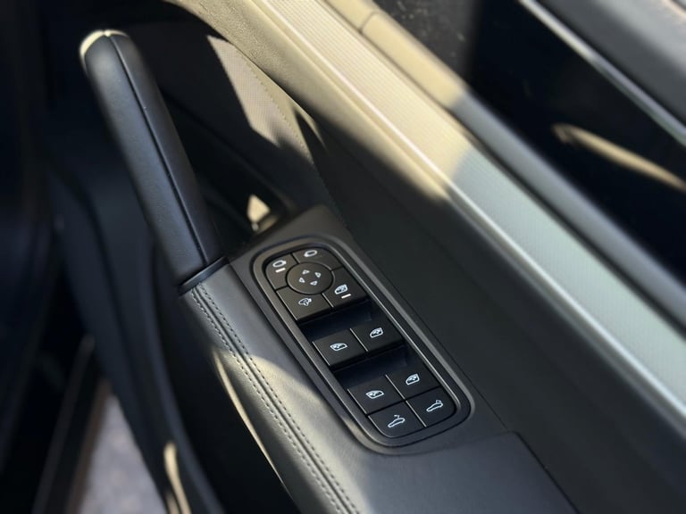 Porsche Cayenne 3.0T V6 TiptronicS 4WD Euro 6 (s/s) 5dr