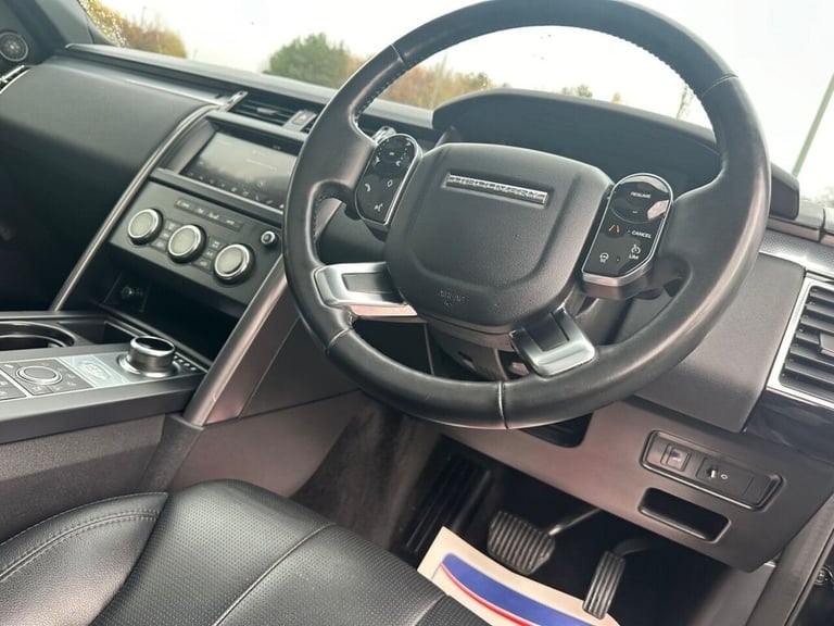 2020 Land Rover Discovery 3.0 SD V6 Landmark Edition SUV 5dr Diesel Auto 4WD Euro 6 (s/s) (306 ps...