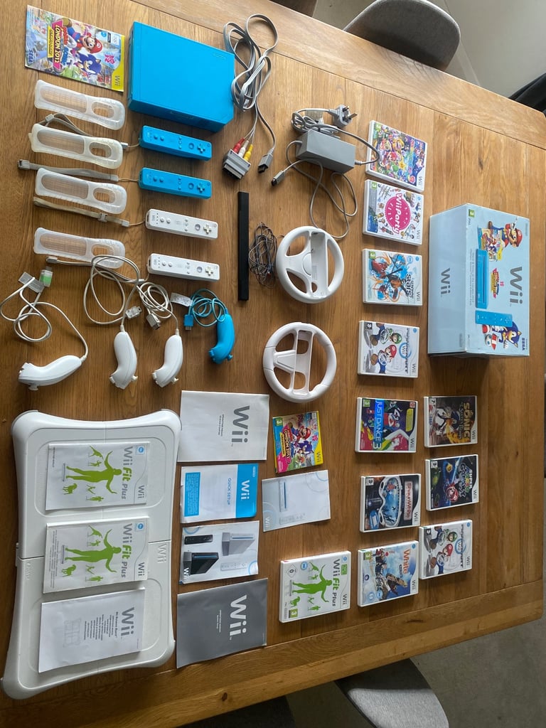 Nintendo Wii Console bundle - rare limited edition Mario & Sonic at London 2012 Olympics games