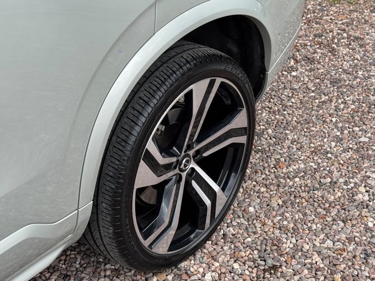 2019 Volvo XC90 2.0 B5 MHEV R-Design Pro Auto 4WD Euro 6 (s/s) 5dr ESTATE Diesel/Electric Hybrid ...