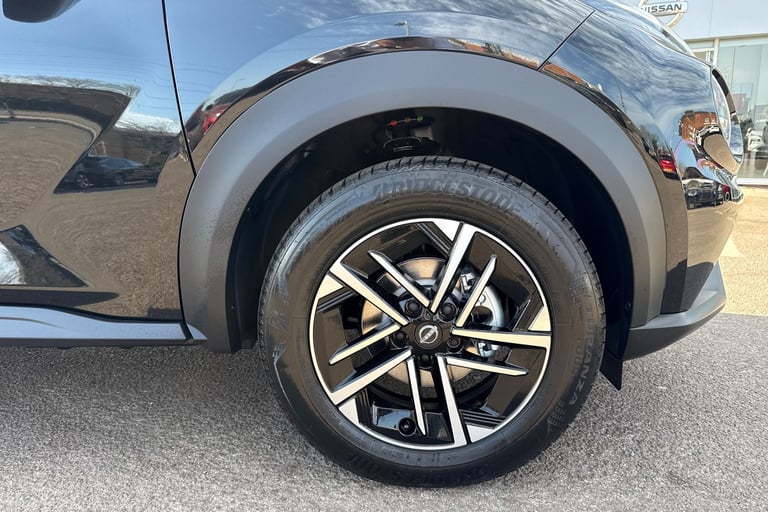 2025 Nissan Juke 1.6 Hybrid N-Connecta 5dr Auto Hatchback Hybrid Automatic
