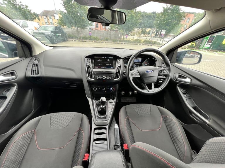 IMMACULATE 2016 FORD FOCUS ZETEC SPORT with only 66K miles 1.0L PETROL Engine 