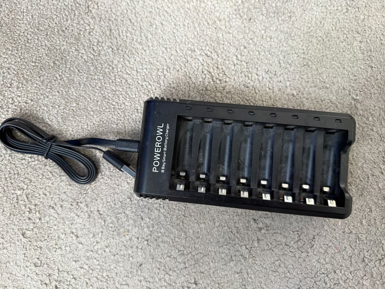 image for 8 Bay AA AAA Battery Charger for rechargeable batteries