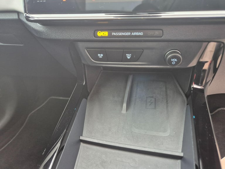 2025 Ford Puma Gen-E Standard Range 43kWh Premium Auto 5dr HATCHBACK Electric Automatic