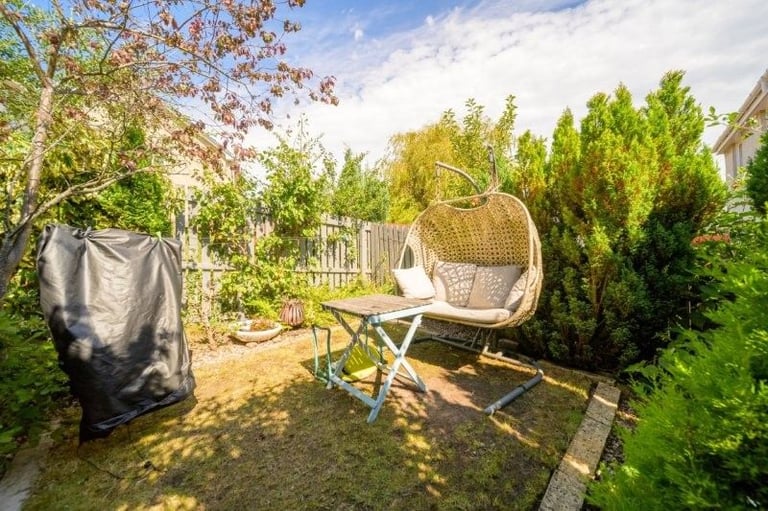 For Sale Four bedroom detached house for sale in Duloch, Dunfermline,  Fife