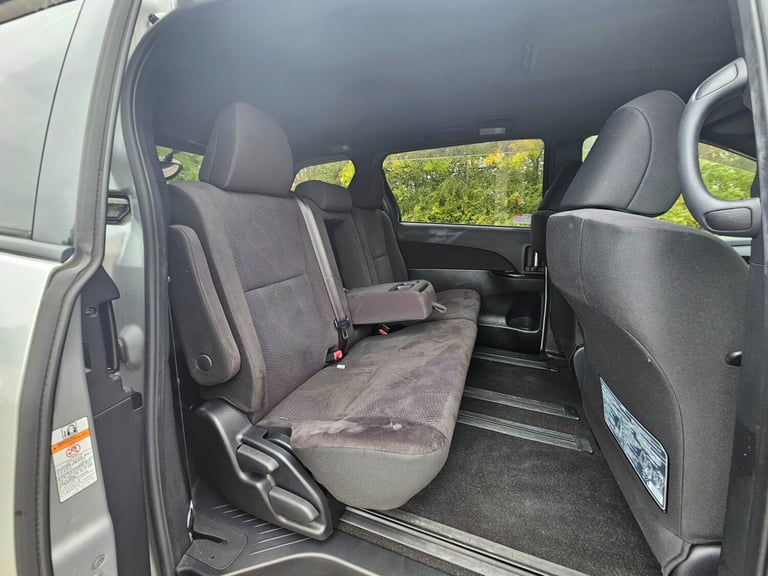  Toyota Estima 2.4 Petrol Automatic New Shape 8 Seater MPV MPV Petrol Automatic