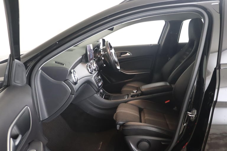 2020 Mercedes-Benz GLA 1.6 GLA180 Urban Edition 7G-DCT Euro 6 (s/s) 5dr ESTATE Petrol Automatic