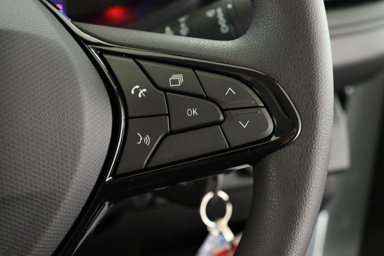 2025 Renault Trafic LL30 Blue dCi 130 Advance [Safety] Crew Van WINDOW VAN DIESEL Manual