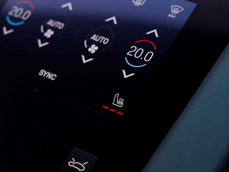  Porsche Taycan Saloon 340kW 4S 89kWh 4dr Auto Saloon Electric Automatic