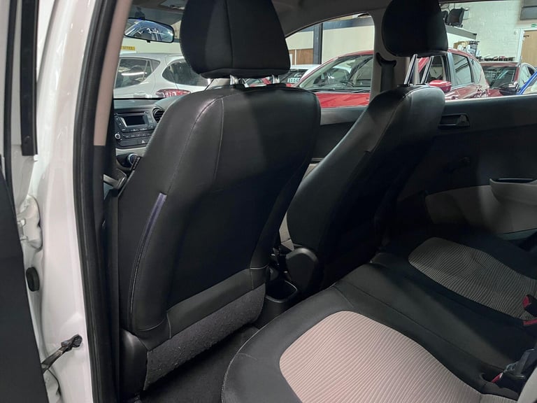  Hyundai i10 1.0 S Euro 5 5dr Petrol Manual