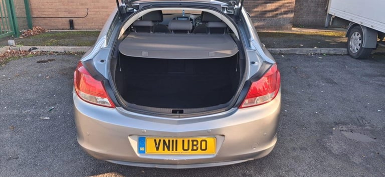 2011 Vauxhall Insignia 2.0 CDTi SRi [160] 5dr Auto HATCHBACK DIESEL Automatic
