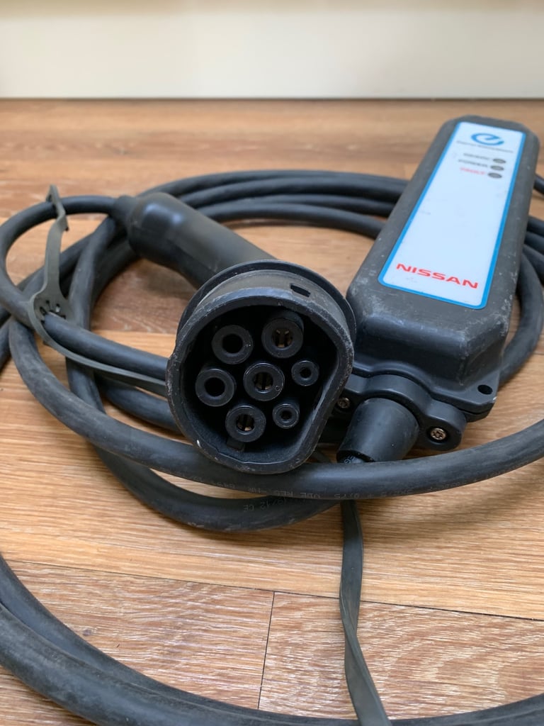 EV / Hybrid Charging Cable – Genuine 3-Pin Home Charger