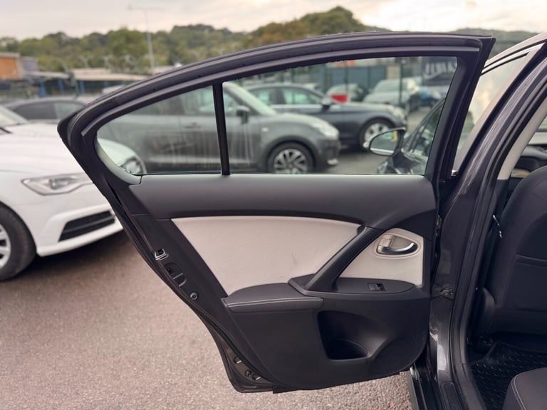 2016 Toyota Avensis 1.6D Business Edition 4dr SALOON Diesel Manual
