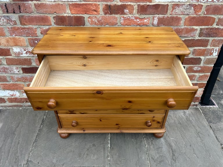 Solid Pine Chest of Drawers - Good Condition 