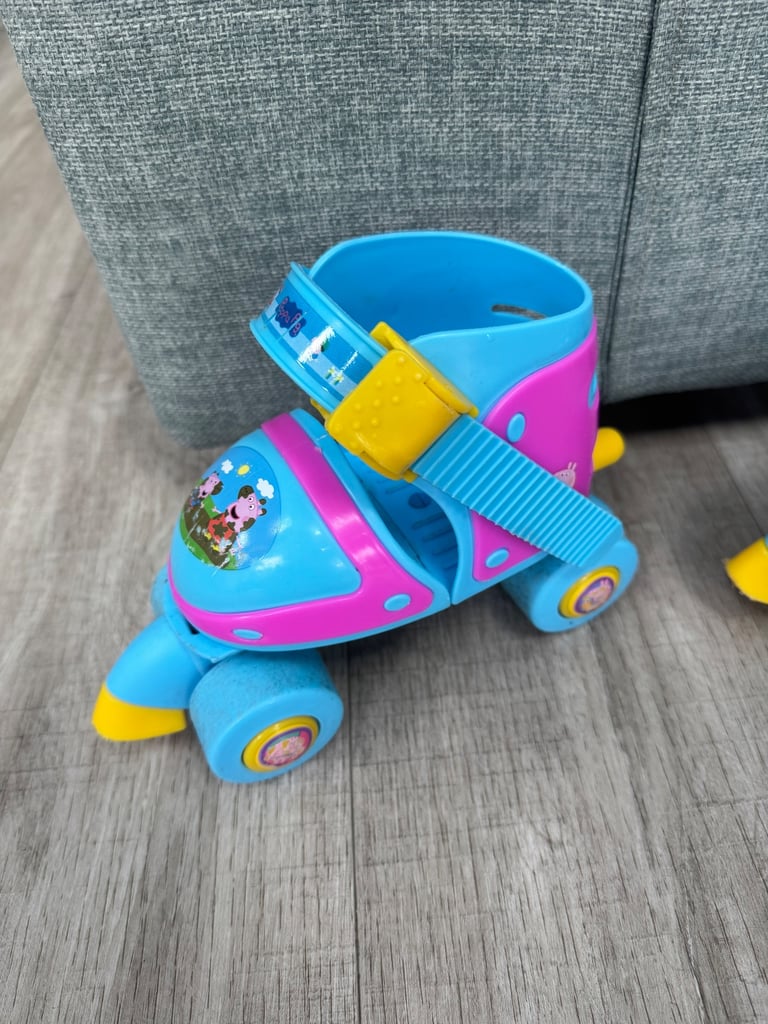 Peppa Pig adjustable roller skates 