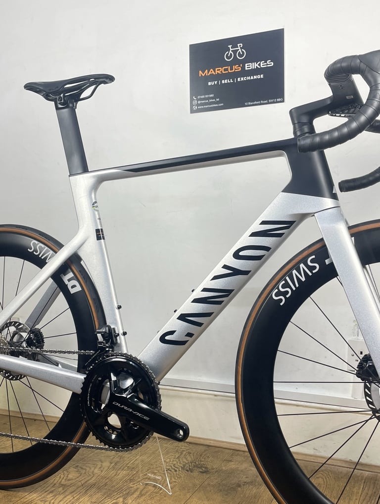 A Canyon Aeroad CF SLX 8 aero road bike
