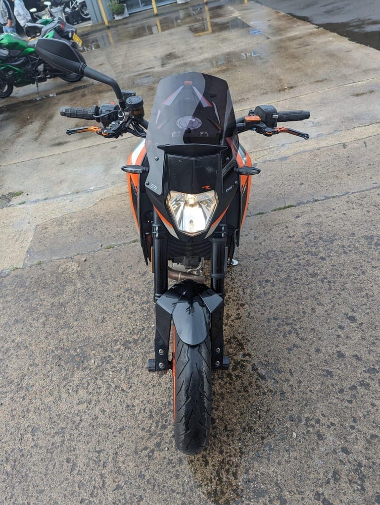 2016 16 KTM DUKE 690 R 16 MY AKRAPOVIC EXHAUST LC4 NAKED ROADSTER 690R SPEC