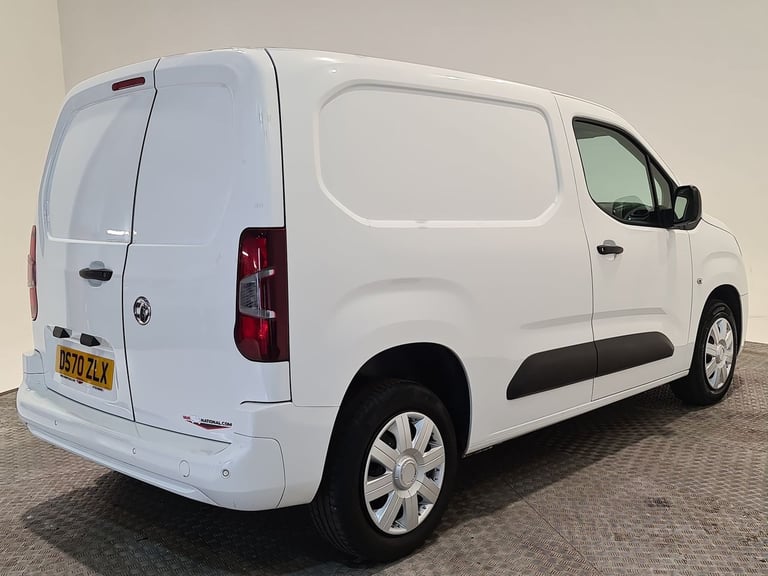 2020 Vauxhall Combo 1.6 TURBO D 2300 SPORTIVE P/V L1 H1 100 BHP SWB Panel Van Diesel Manual