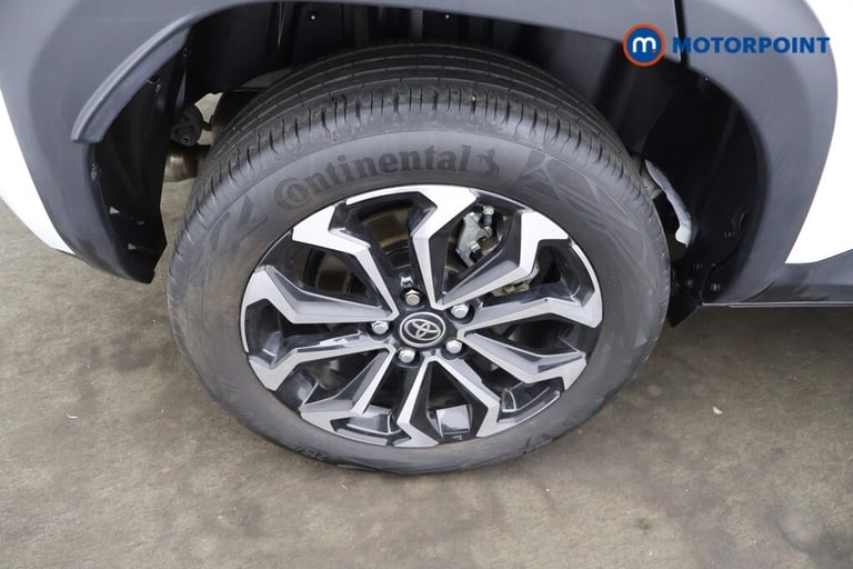 2023 Toyota Yaris Cross 1.5 Hybrid Design 5dr CVT Estate Hybrid Automatic