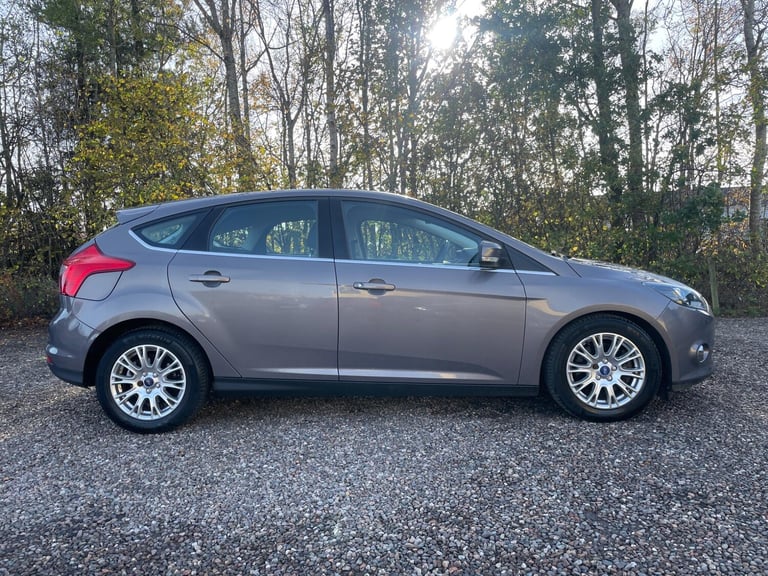 2011 Ford Focus 2.0 TDCi Titanium 5dr Powershift HATCHBACK DIESEL Automatic
