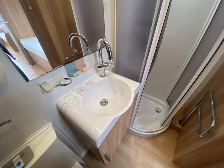 2014 BAILEY UNICORN CORDOBA LUXURY TOURING CARAVAN