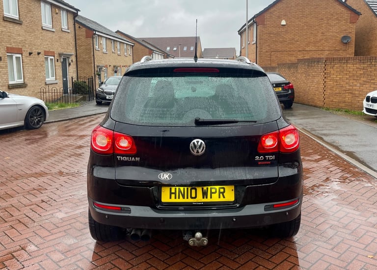 2010 Volkswagen Tiguan R Sport 4 Motion Read Add Drives Mint
