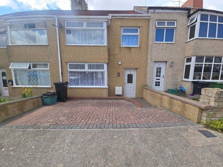 3 bedroom house to let