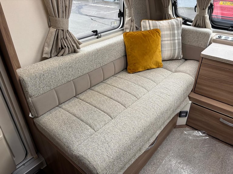 2020 Swift Fairway Platinum 880 8ft Wide, Transverse Island Fix Bed WAS £21,995