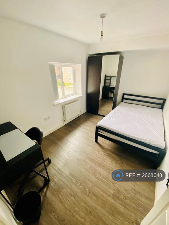 7 bedroom house in Brunswick Street, Leamington Spa, CV31 (7 bed) (#2668648)