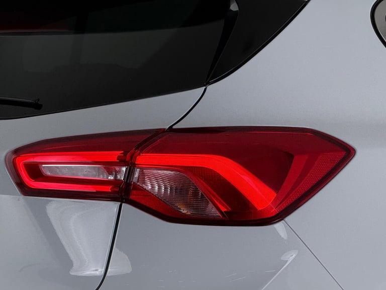 2020 Ford Focus 1.0T EcoBoost Vignale Euro 6 (s/s) 5dr HATCHBACK Petrol Manual