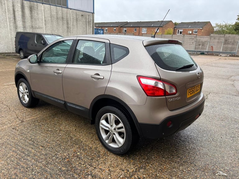 2010 Nissan Qashqai 1.5 dCi Acenta 5dr HATCHBACK Diesel Manual