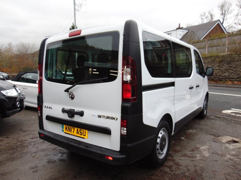 2017 Vauxhall Vivaro 2900 1.6CDTI BiTurbo 125PS H1 Combi 9 Seat NO VAT MPV Diesel Manual