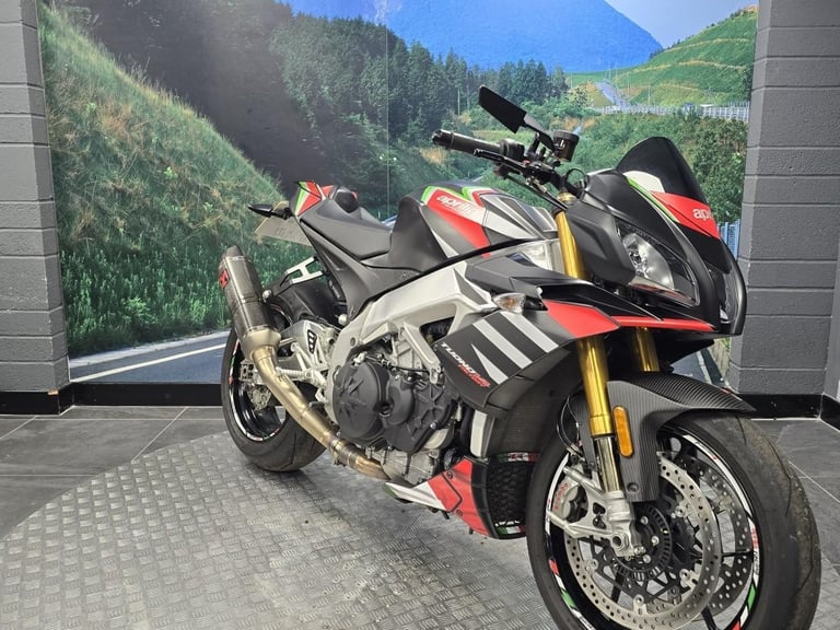 APRILIA TUONO V4 1100 FACTORY