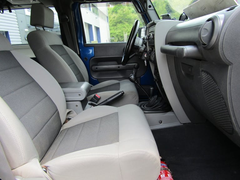  Jeep Wrangler  3.8 V6 SOFT TOP TRAIL RATED 4X4 3DR LHD 4x4 Petrol Manual