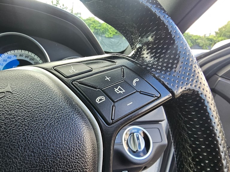 2013 Mercedes-Benz C-Class C220 CDI BlueEFFICIENCY Executive SE 2dr Auto COUPE Diesel Automatic