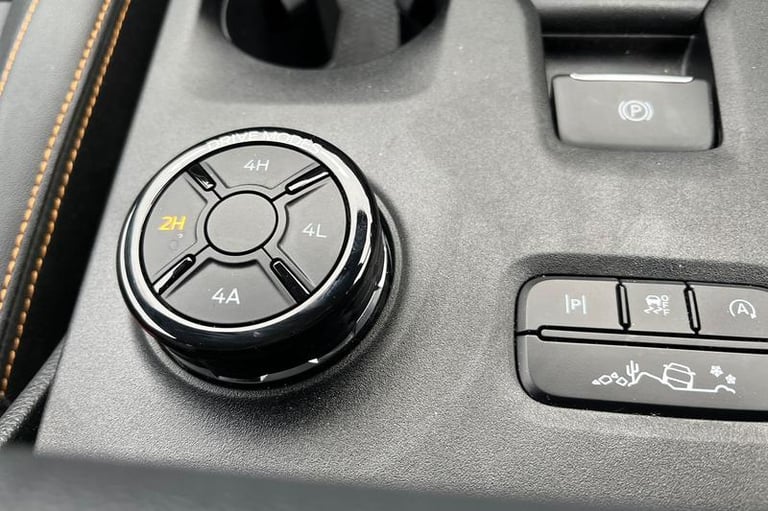 2025 Ford Ranger Wildtrak AUTO 2.0 EcoBlue 205ps 4x4 Double Cab Pick Up, HEATED SEATS &amp; STEE ...