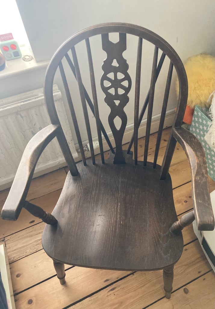 4 Vintage Jaycee Windsor Wheelback Dark Oak Dining Chairs