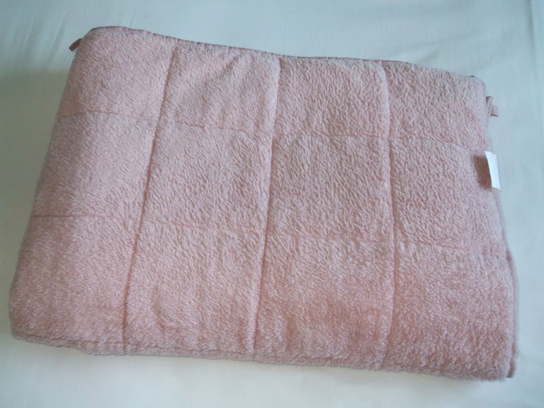 image for Brentfords Teddy Fleece Weighted Blanket, Blush Pink – 6kg (13.2lb) Size 125 x 180 cm
