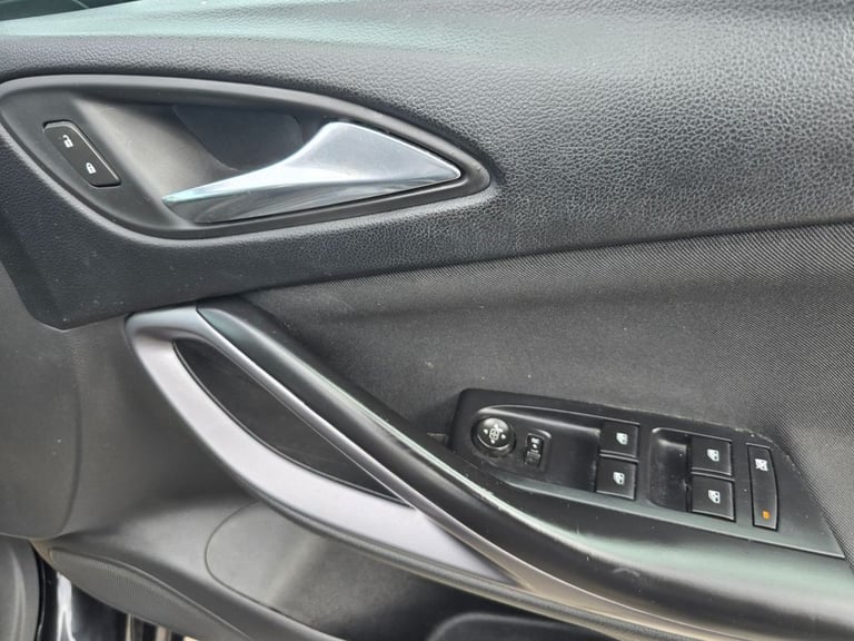 2016 16 VAUXHALL ASTRA 1.4I TURBO DESIGN HATCHBACK 5DR PETROL MANUAL EURO 6 (125