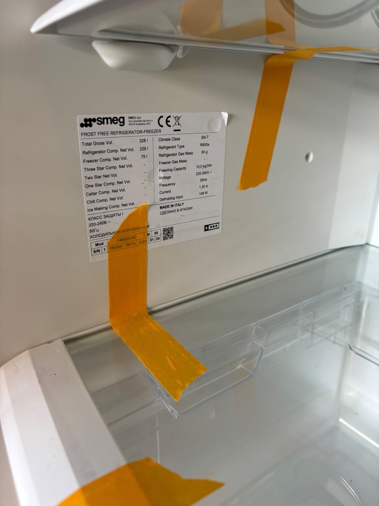 image for Smeg Fridge freezer 