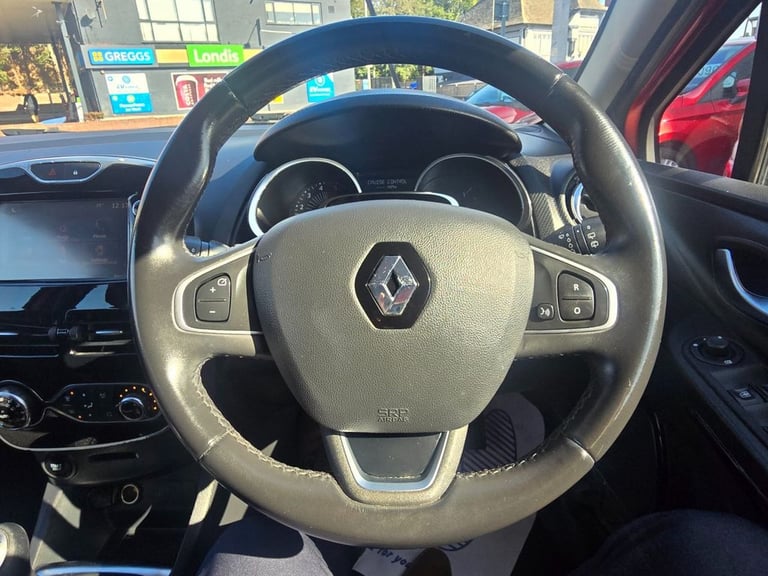 2016 Renault Clio 1.5 dCi Dynamique S Nav Hatchback 5dr Diesel Manual Euro 6 (s/s) (90 ps) Hatchb...