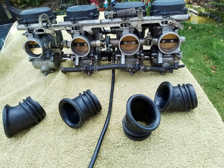 KAWASAKI ZZR 600 D (ZX6) 1992 CARBS USED