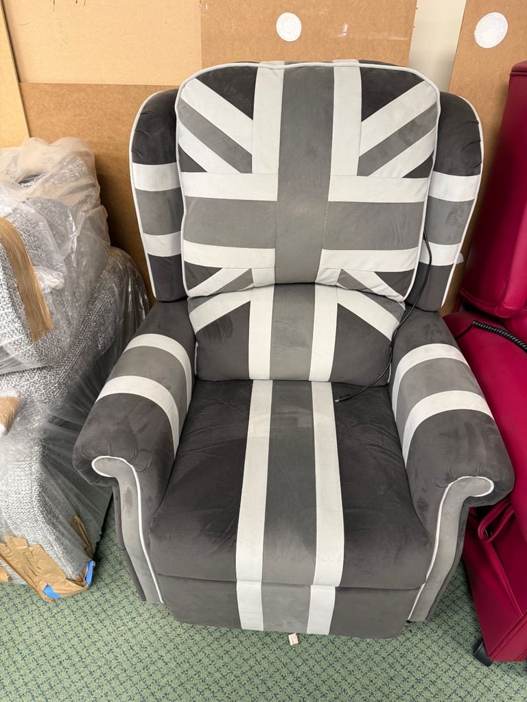 image for Repose Single motor Rise and recline chair 5 year warranty and free local delivery