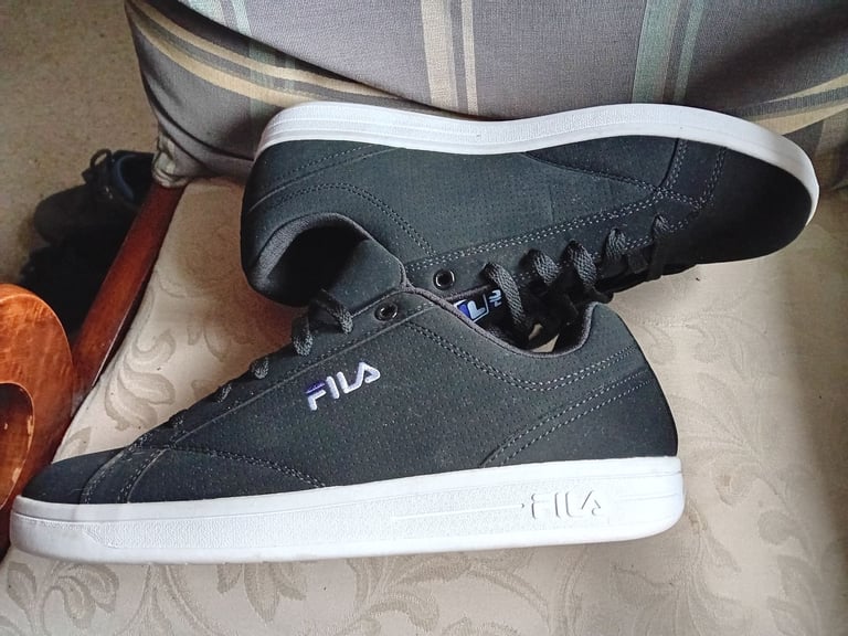 image for Fila mens trainers size 8 black
