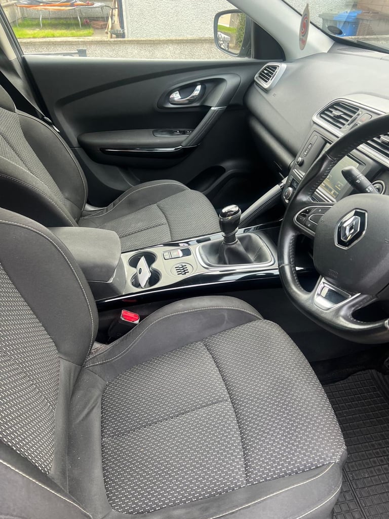Renault, KADJAR, Hatchback, 2016, Manual, 1461 (cc), 5 doors