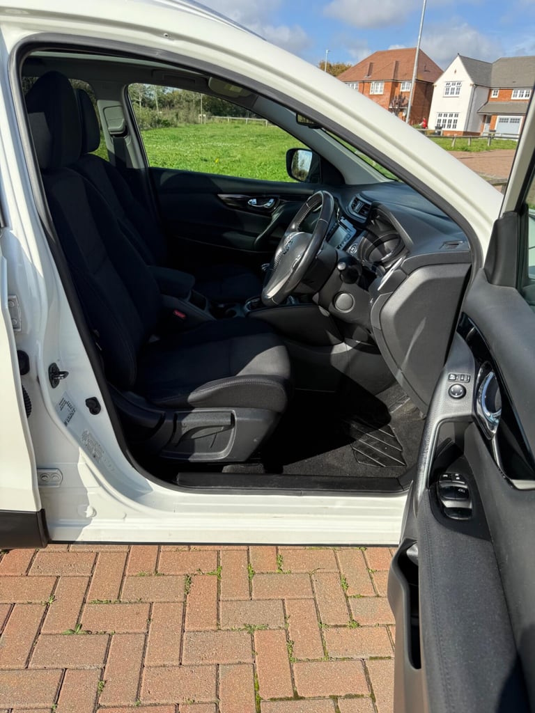  Nissan Qashqai 1.2 DIG-T n-tec+ 2WD Euro 6 (s/s) 5dr Petrol Manual