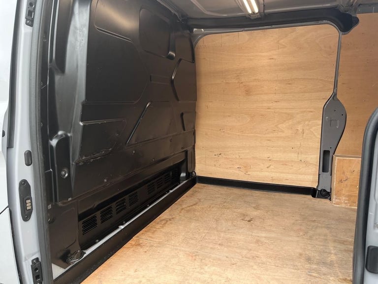 2024 Ford Transit Custom Active 300 L1 SWB 130ps Manual in Grey Matter