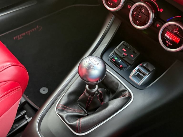 2014 14 ALFA ROMEO GIULIETTA 1.4 TB MULTIAIR SPORTIVA NAV HATCHBACK 5DR PETROL M