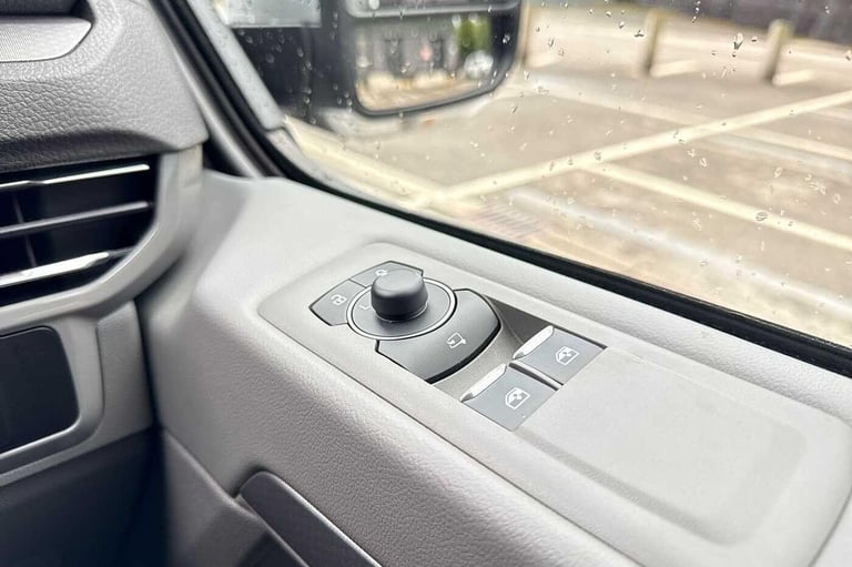 2025 Volkswagen Transporter T28 Panel Van Commerce Pro SWB 150 PS 2.0 TDI 8sp Automatic Van DIESE...